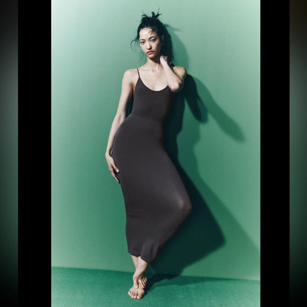 STRETCH POLYAMIDE LONG BODYCON SKIRT